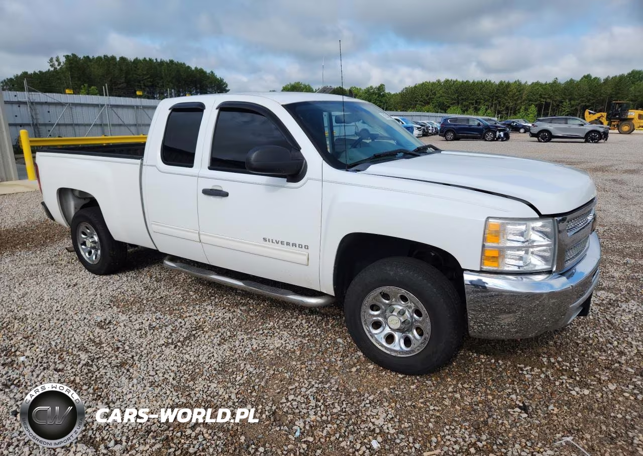 2012 Chevrolet Silverado C1500 Ls VIN:1GCRCREA5CZ346145 - 4