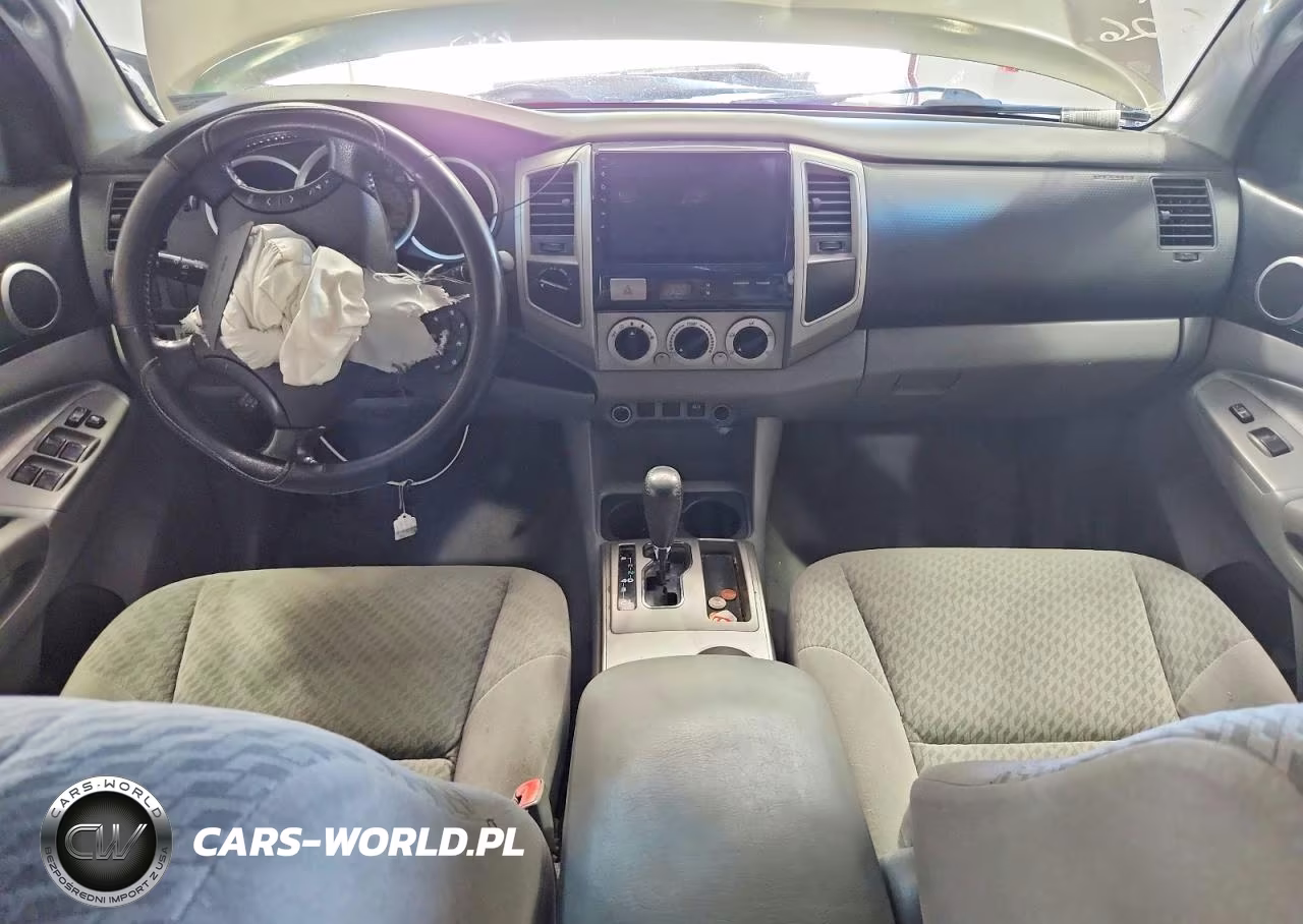 2010 Toyota Tacoma Double Cab VIN:3TMLU4EN4AM038181 - 8