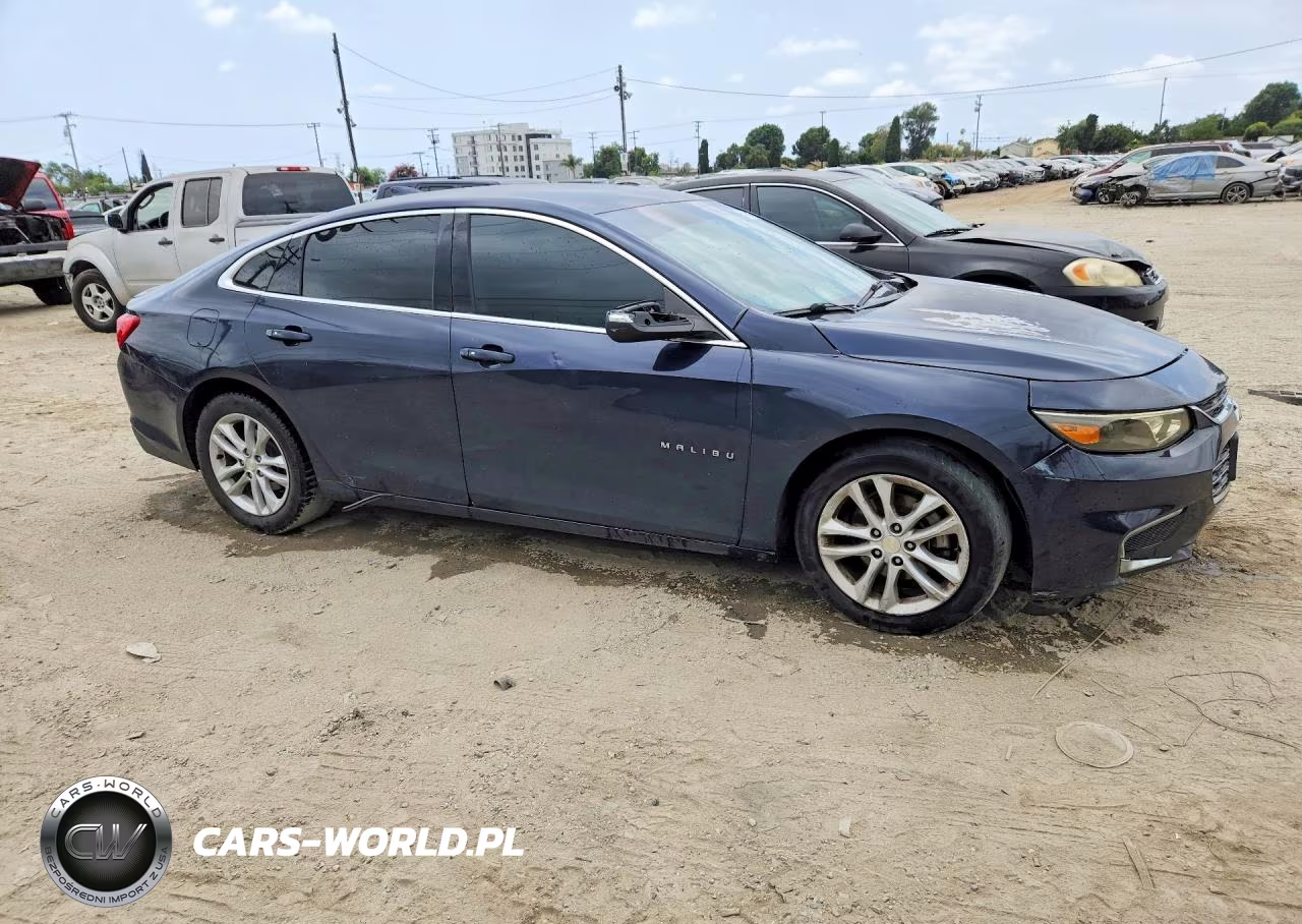 2018 Chevrolet Malibu Lt VIN:1G1ZD5ST8JF193523 - 4