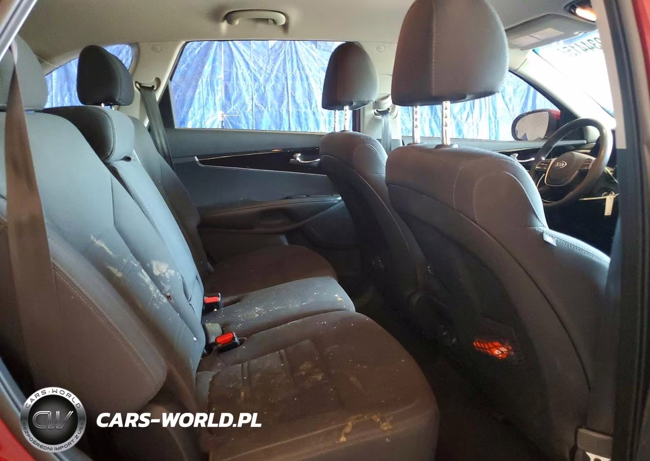 2019 Kia Sorento Lx VIN:5XYPGDA33KG528722 - 11