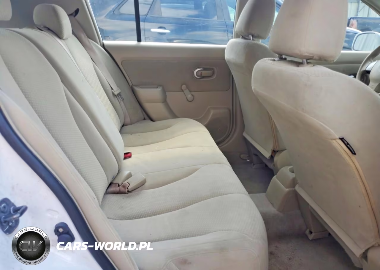 2010 Nissan Versa S VIN:3N1BC1CP4AL353928 - 10