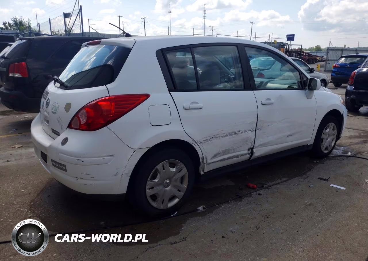 2010 Nissan Versa S VIN:3N1BC1CP4AL353928 - 3