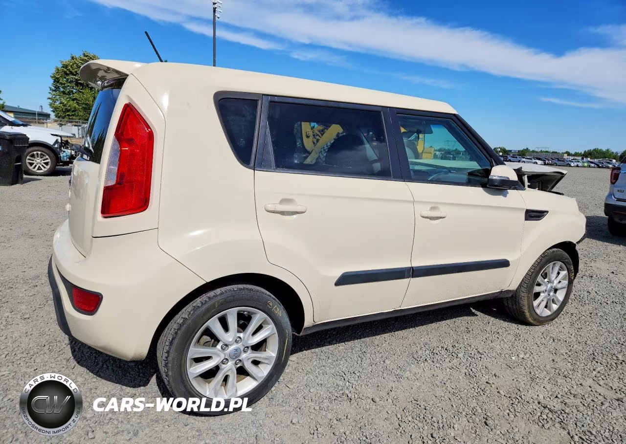 2013 Kia Soul + VIN:KNDJT2A63D7540028 - 3