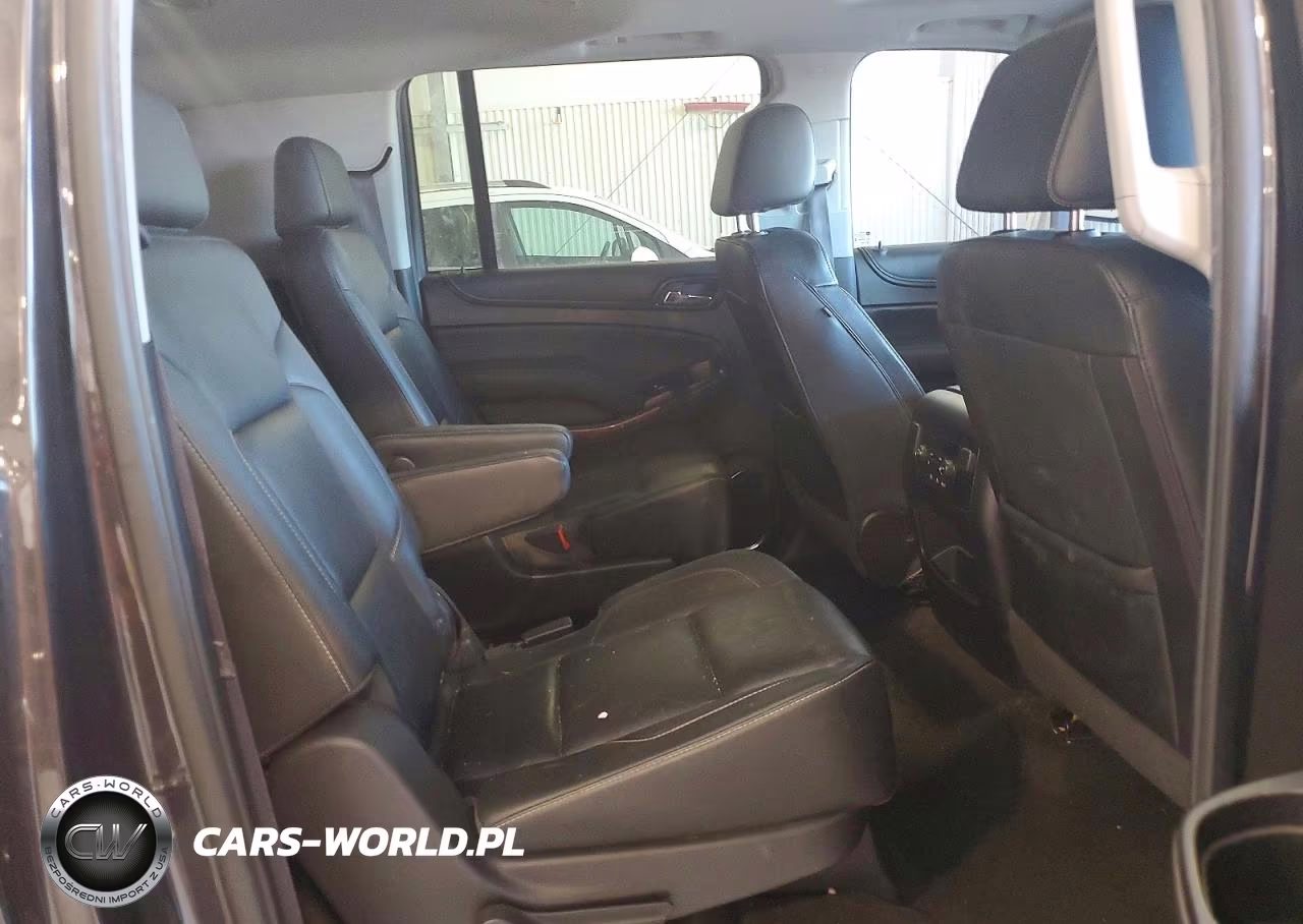 2017 Chevrolet Suburban K1500 Premier VIN:1GNSKJKC1HR117682 - 11