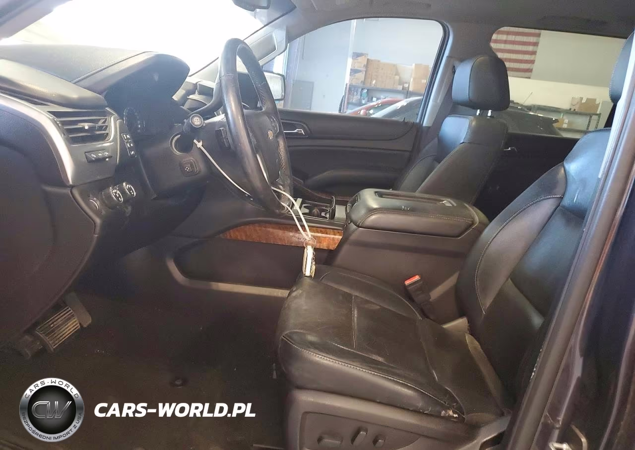 2017 Chevrolet Suburban K1500 Premier VIN:1GNSKJKC1HR117682 - 7