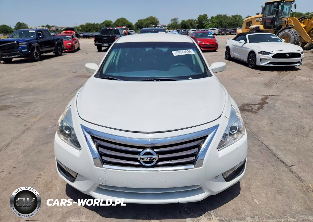 2015 Nissan Altima 2.5 S VIN:1N4AL3AP3FN403769 - 5