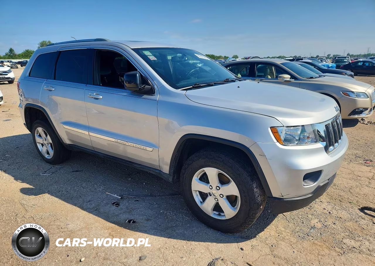 2012 Jeep Grand Cherokee Laredo VIN:1C4RJFAG7CC220418 - 4