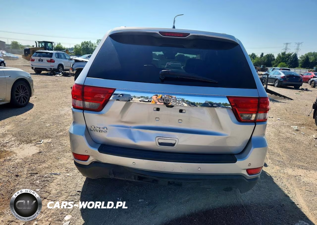 2012 Jeep Grand Cherokee Laredo VIN:1C4RJFAG7CC220418 - 6