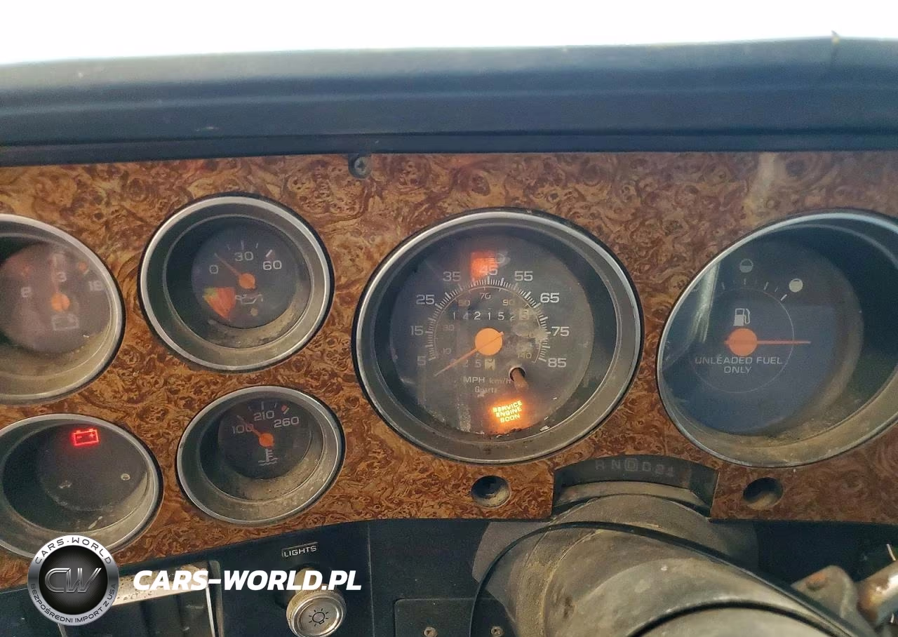 1991 Chevrolet Suburban R1500 VIN:1GNER16KXMF151609 - 9