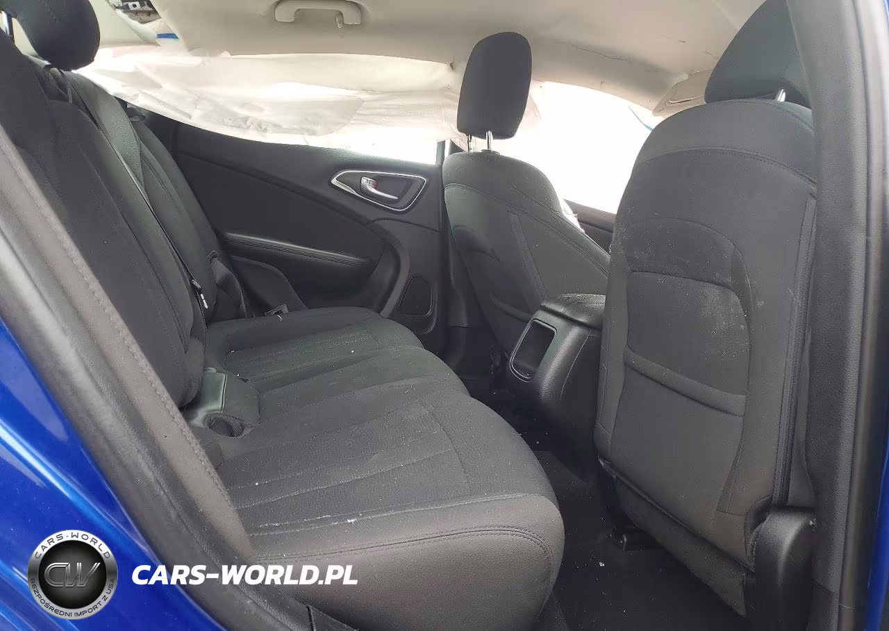 2016 Chrysler 200 Limited VIN:1C3CCCAB6GN124670 - 10