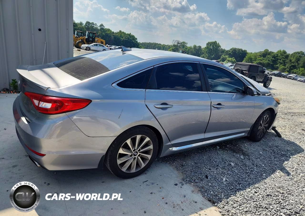2016 Hyundai Sonata Sport VIN:5NPE34AF5GH391540 - 3