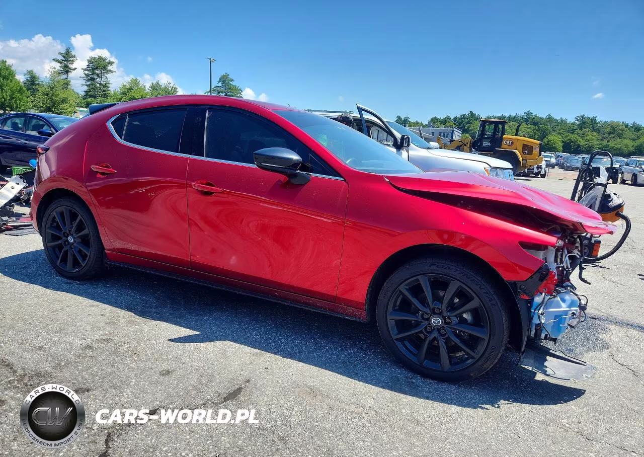 2024 Mazda 3 Premium Plus VIN:JM1BPBNY6R1707643 - 4