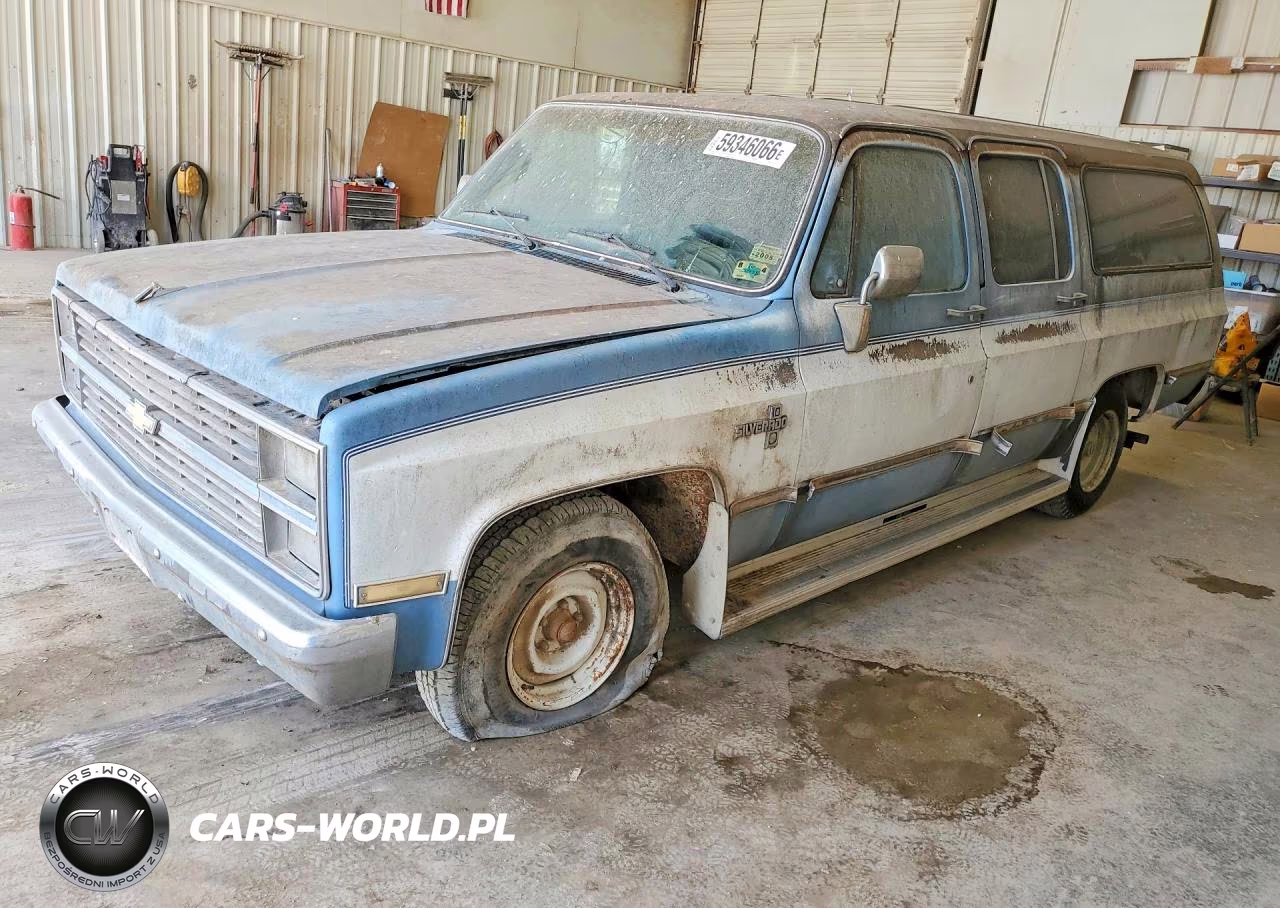 1984 Chevrolet Suburban C10 – zdjęcie 1 z 13