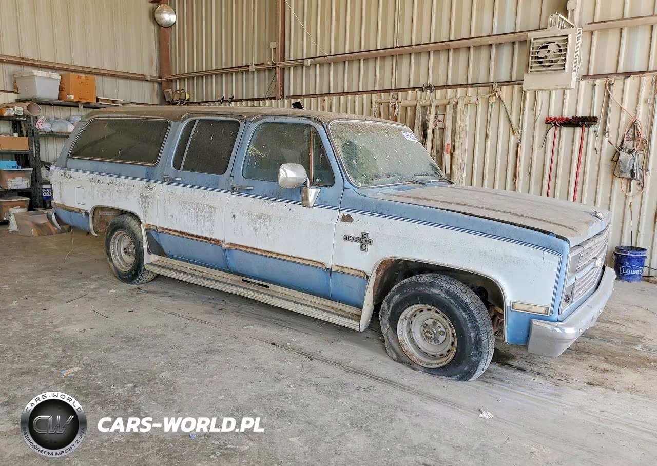 1984 Chevrolet Suburban C10 VIN:1G8EC16L4EF128132 - 4