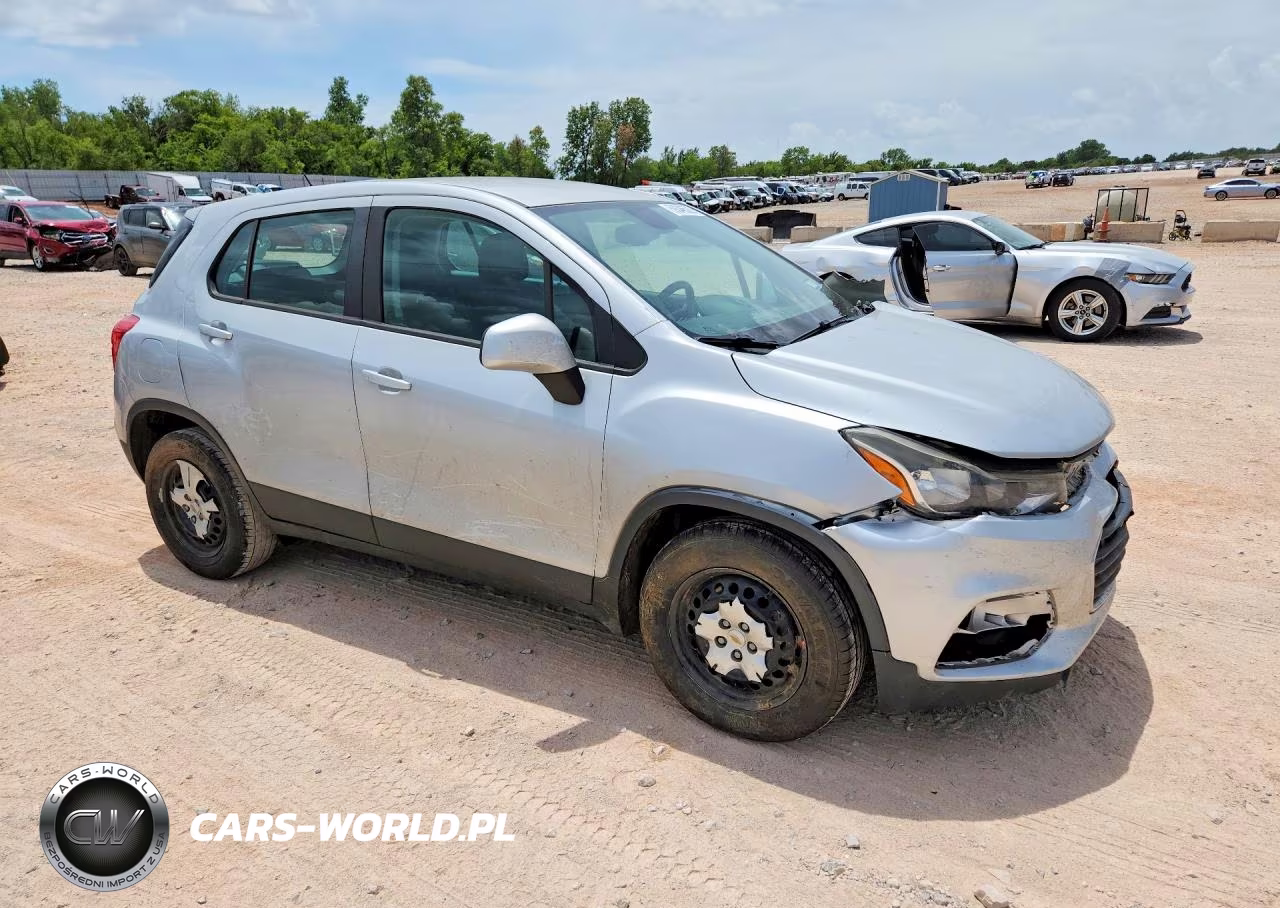 2018 Chevrolet Trax Ls VIN:3GNCJKSB5JL191186 - 4