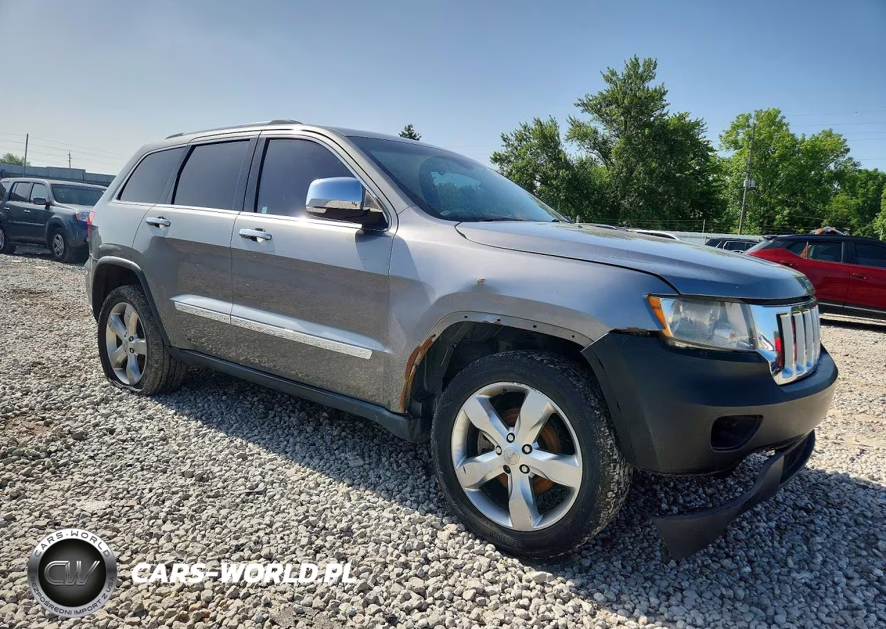 2013 Jeep Grand Cherokee Overland VIN:1C4RJECG7DC533672 - 4