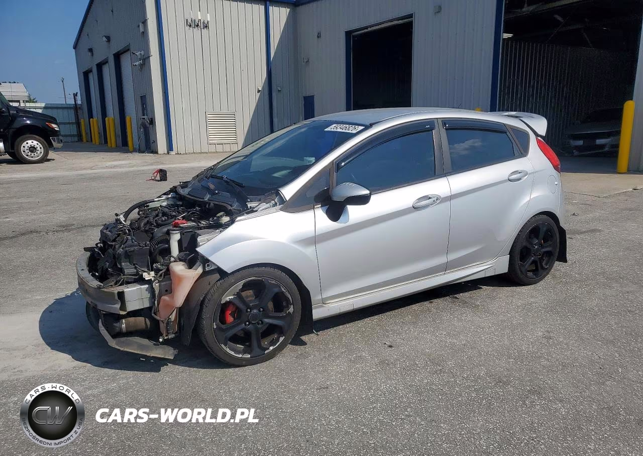 2015 Ford Fiesta St – zdjęcie 1 z 12