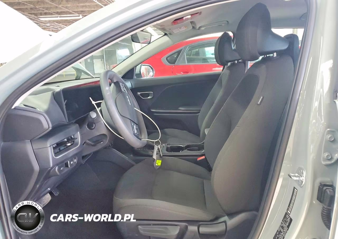 2026 Kia K4 Lxs VIN:3KPFT4DE3TE329382 - 7