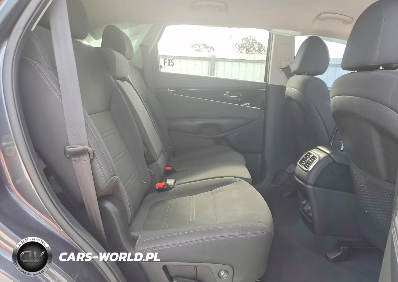 2020 Kia Sorento Lx VIN:5XYPG4A33LG698659 - 11