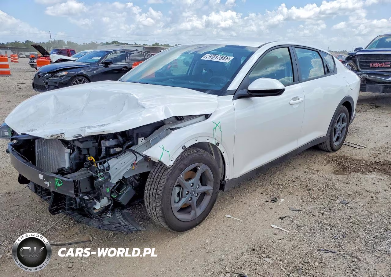 2026 Kia K4 Lxs – zdjęcie 1 z 12