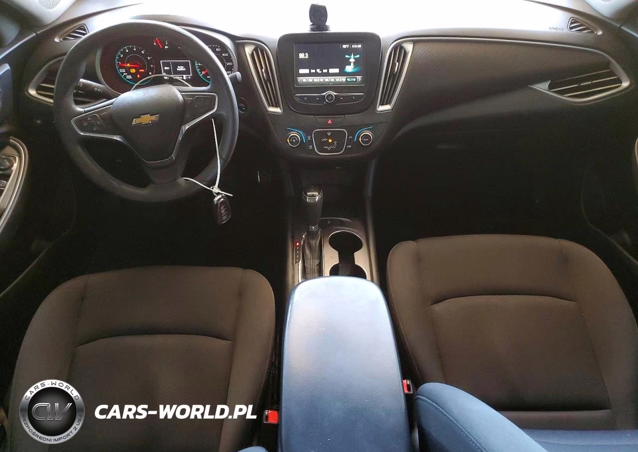 2018 Chevrolet Malibu Ls VIN:1G1ZB5ST3JF184427 - 8