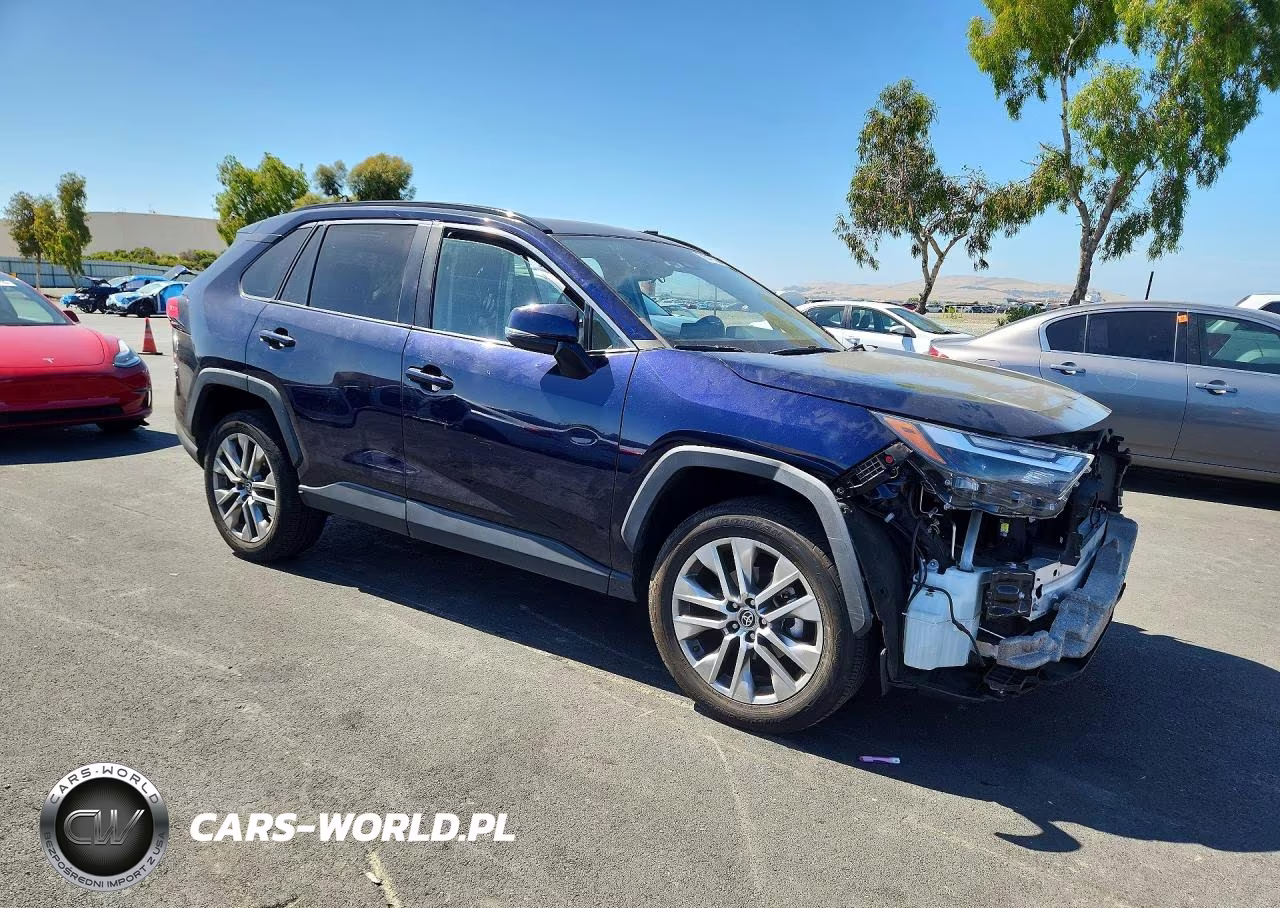 2022 Toyota Rav4 Xle Premium VIN:2T3C1RFV1NW186345 - 4