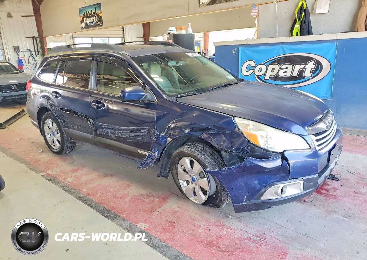 2010 Subaru Outback 2.5I Premium VIN:4S4BRBHC4A3311984 - 4