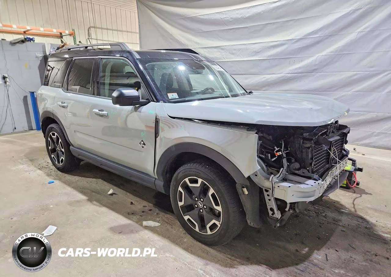 2021 Ford Bronco Sport Outer Banks VIN:3FMCR9C67MRA94225 - 4
