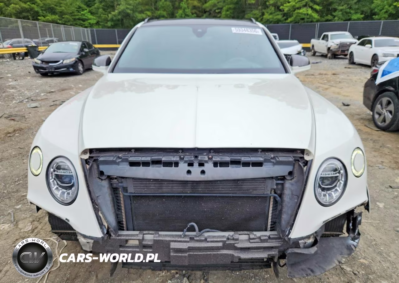 2017 Bentley Bentayga VIN:SJAAC2ZV7HC012602 - 5