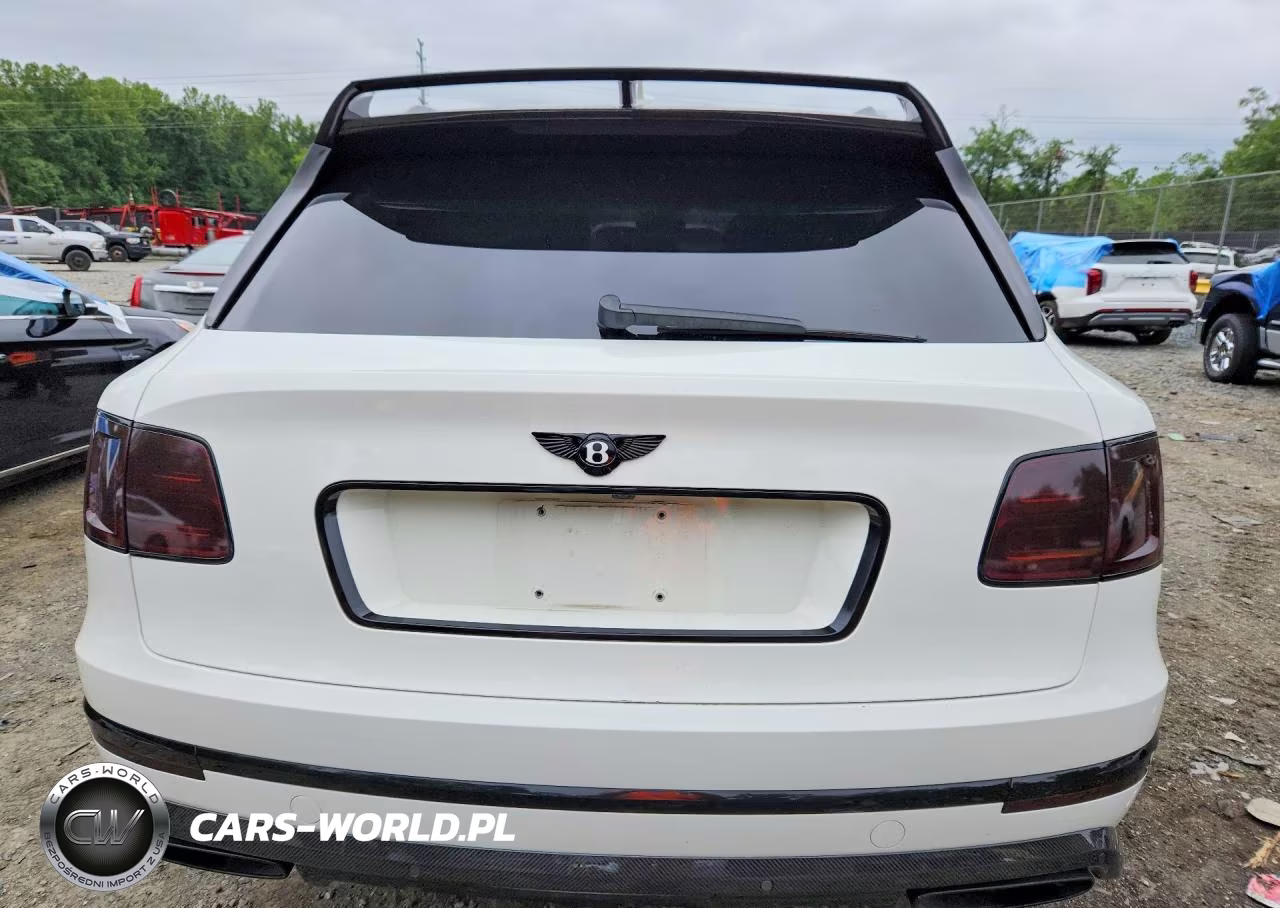 2017 Bentley Bentayga VIN:SJAAC2ZV7HC012602 - 6