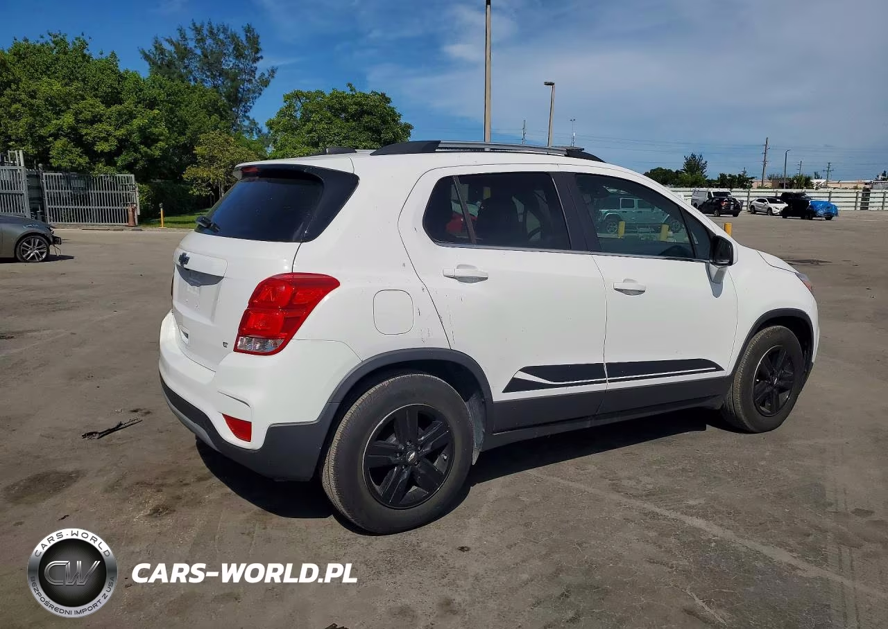 2019 Chevrolet Trax 1Lt VIN:3GNCJLSB4KL401641 - 3