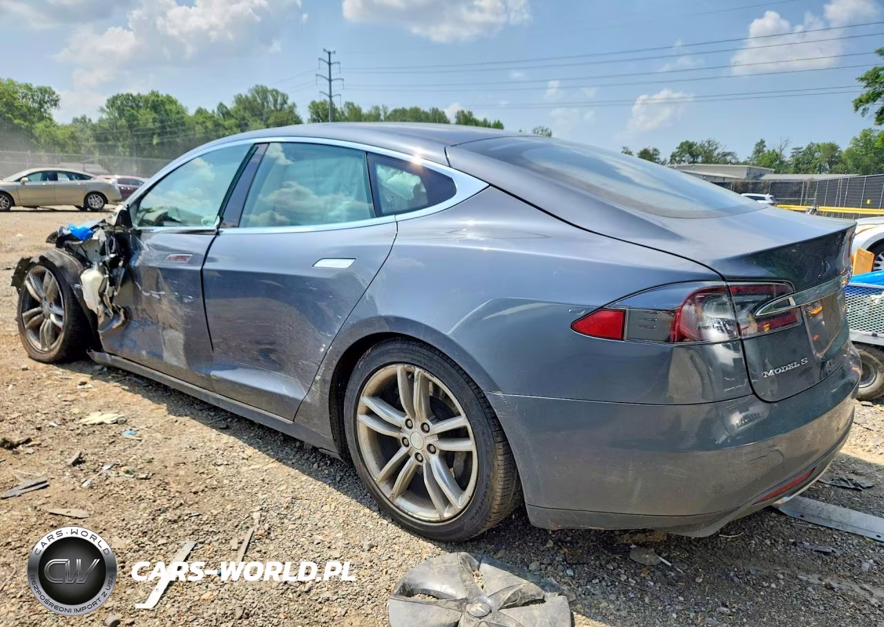 2013 Tesla Model S VIN:5YJSA1DN6DFP12652 - 2