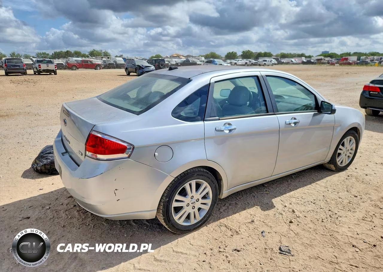 2010 Ford Focus Sel VIN:1FAHP3HN5AW262956 - 3