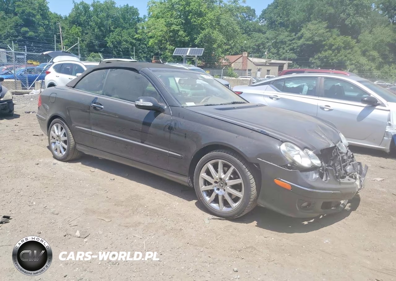 2008 Mercedes-Benz Clk 350 VIN:WDBTK56F28F251707 - 4