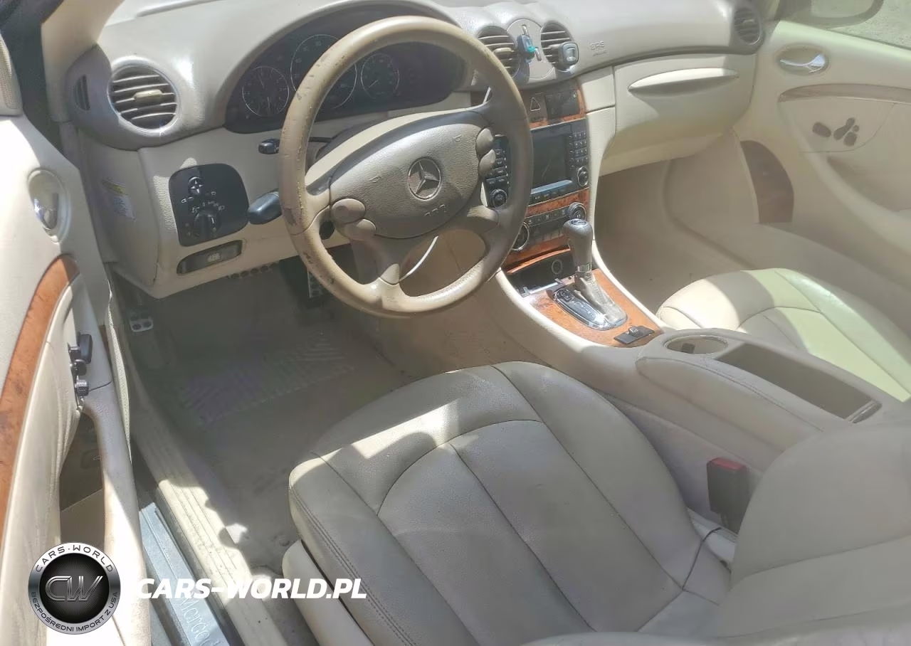 2008 Mercedes-Benz Clk 350 VIN:WDBTK56F28F251707 - 8