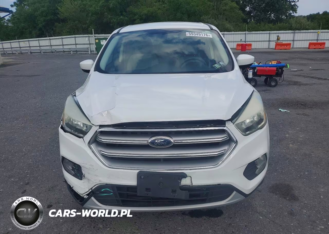 2017 Ford Escape Se VIN:1FMCU9GD3HUD48132 - 5
