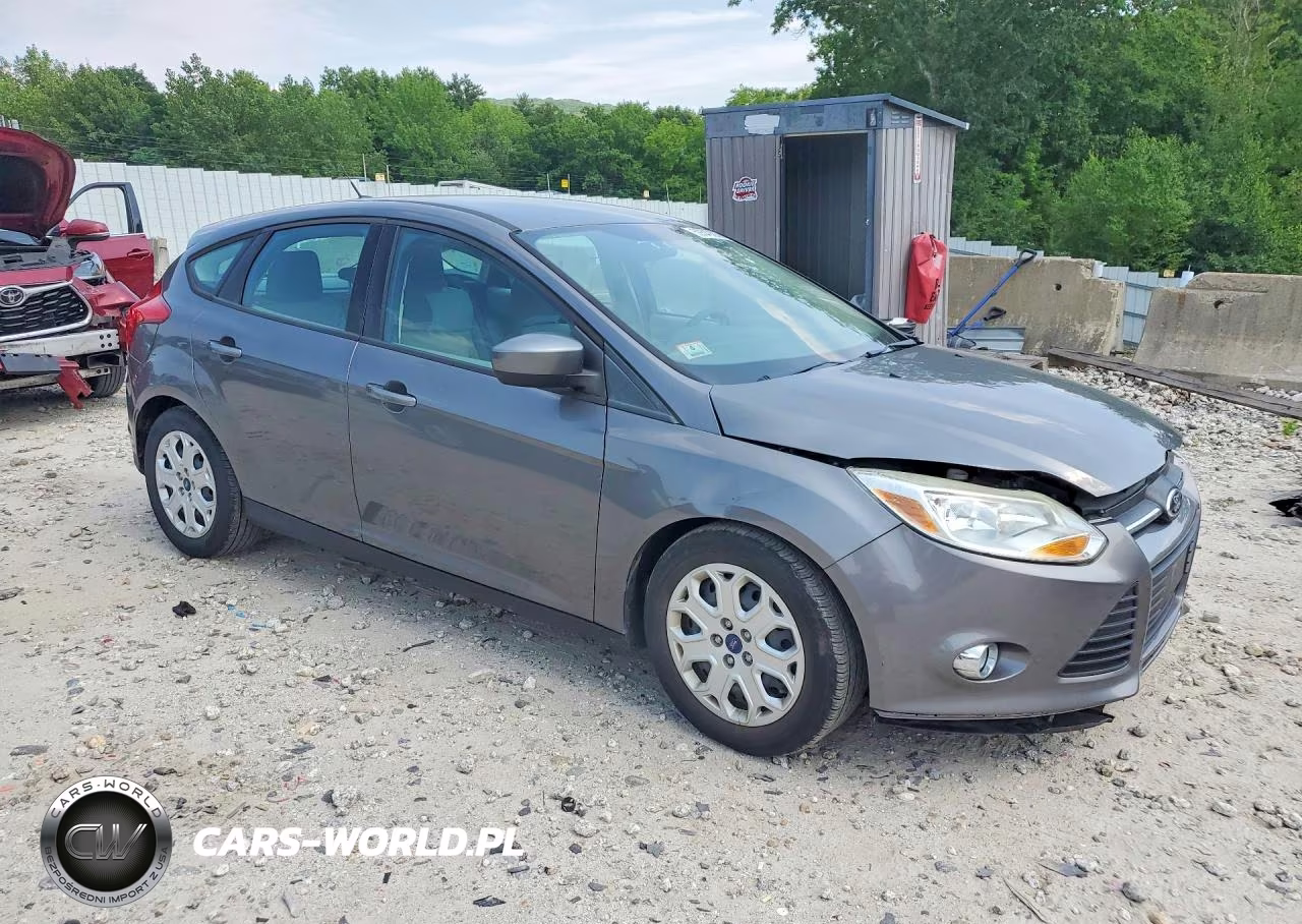 2012 Ford Focus Se VIN:1FAHP3K27CL441566 - 4