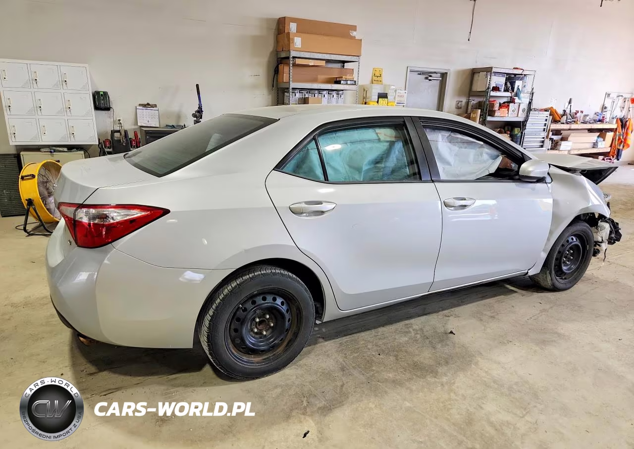 2014 Toyota Corolla Le VIN:2T1BURHE1EC035256 - 3