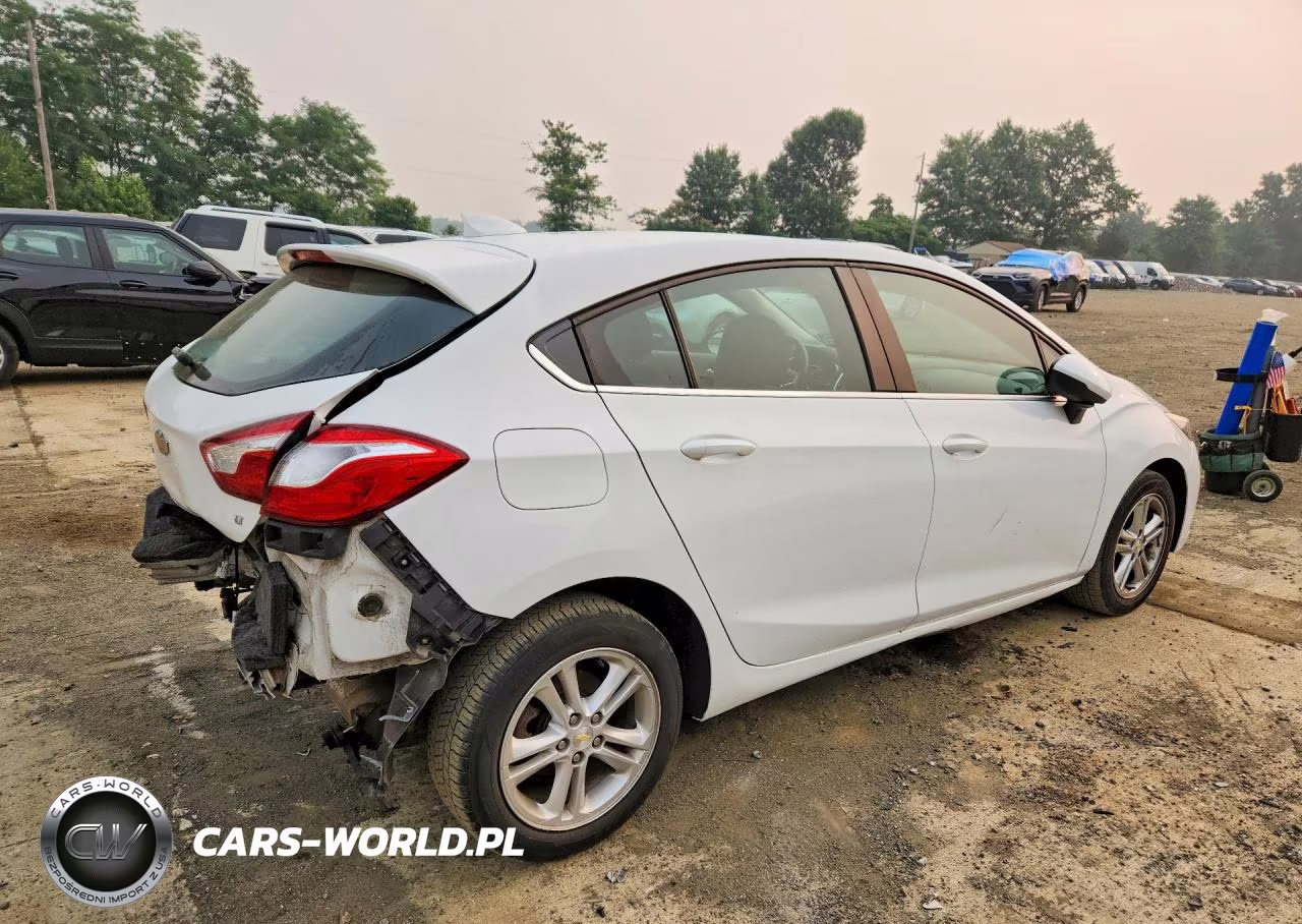 2018 Chevrolet Cruze Lt VIN:3G1BE6SM7JS636270 - 3