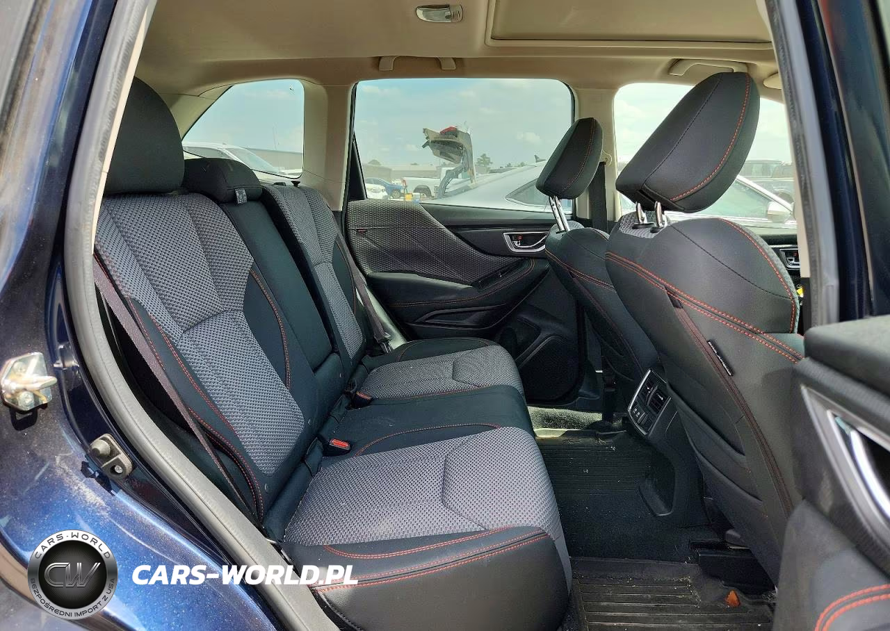 2020 Subaru Forester Sport VIN:JF2SKAMC2LH463066 - 11