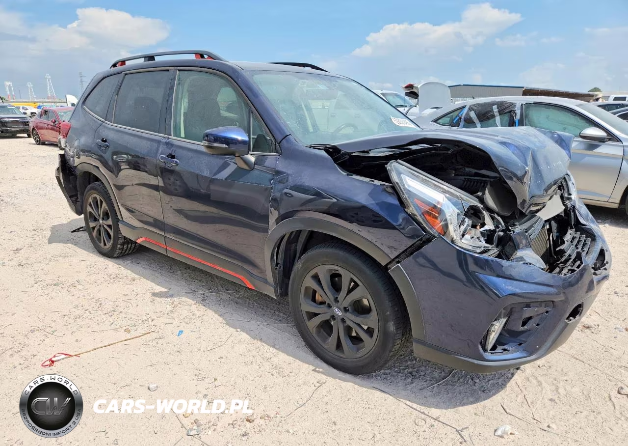 2020 Subaru Forester Sport VIN:JF2SKAMC2LH463066 - 4