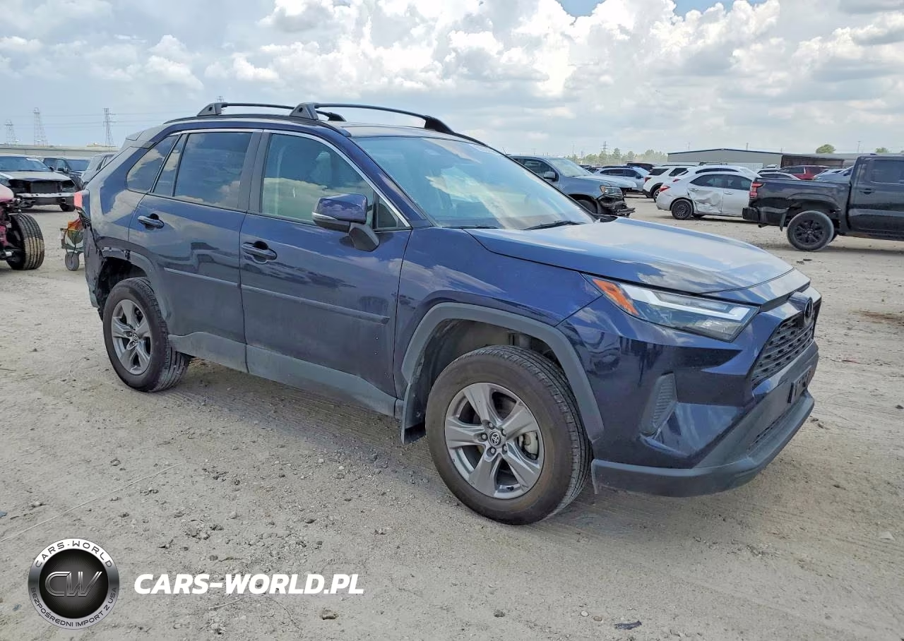 2025 Toyota Rav4 Xle VIN:2T3W1RFV5SW369885 - 4