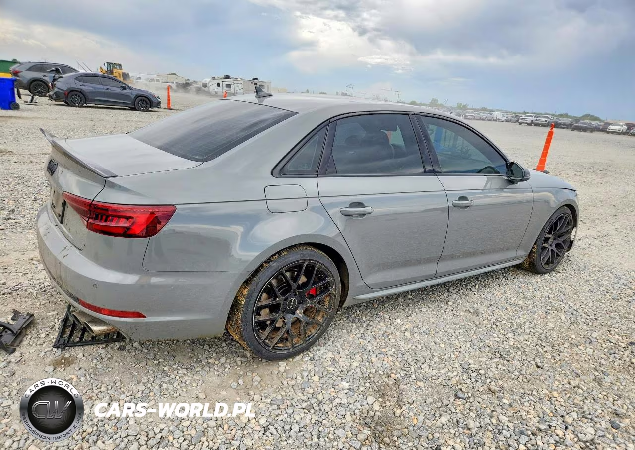 2019 Audi S4 Premium Plus VIN:WAUB4AF43KA015647 - 3