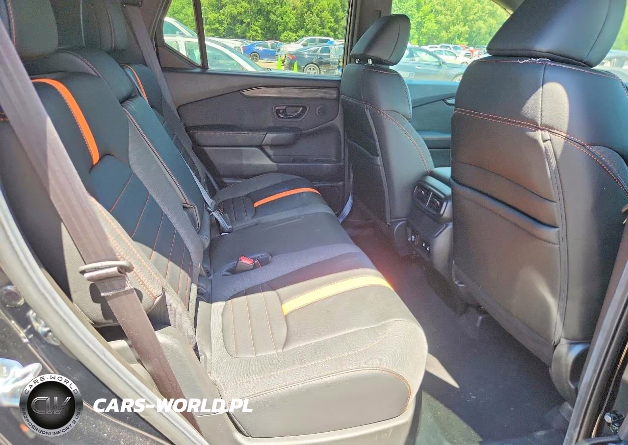 2026 Honda Passport Trail Sport VIN:5FNYF9H56TB058352 - 11