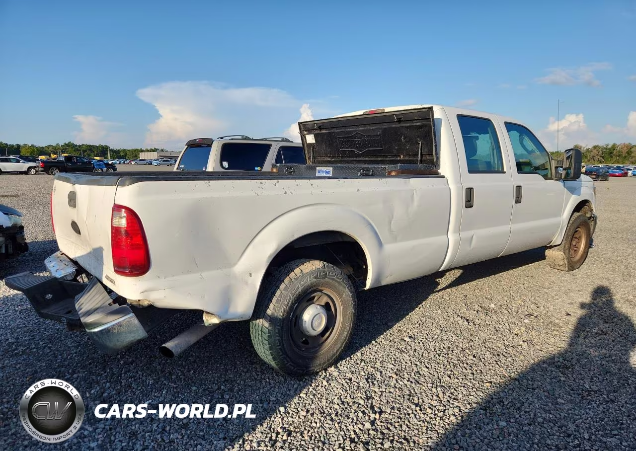 2012 Ford F250 Super Duty VIN:1FT7W2A69CEA23733 - 3