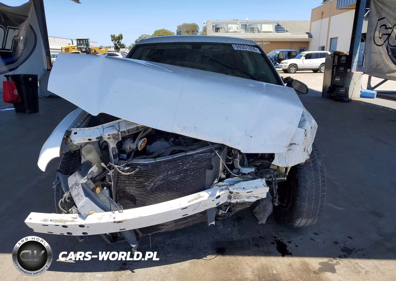 2010 Chrysler 300 Touring VIN:2C3CA5CVXAH293941 - 5