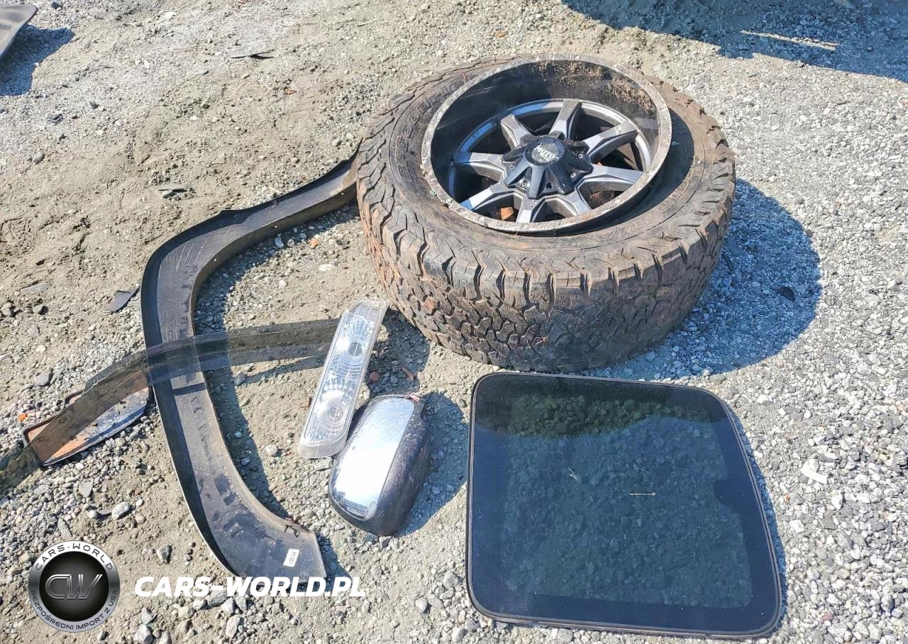 2002 Chevrolet Silverado K1500 VIN:2GCEK19T521128633 - 12