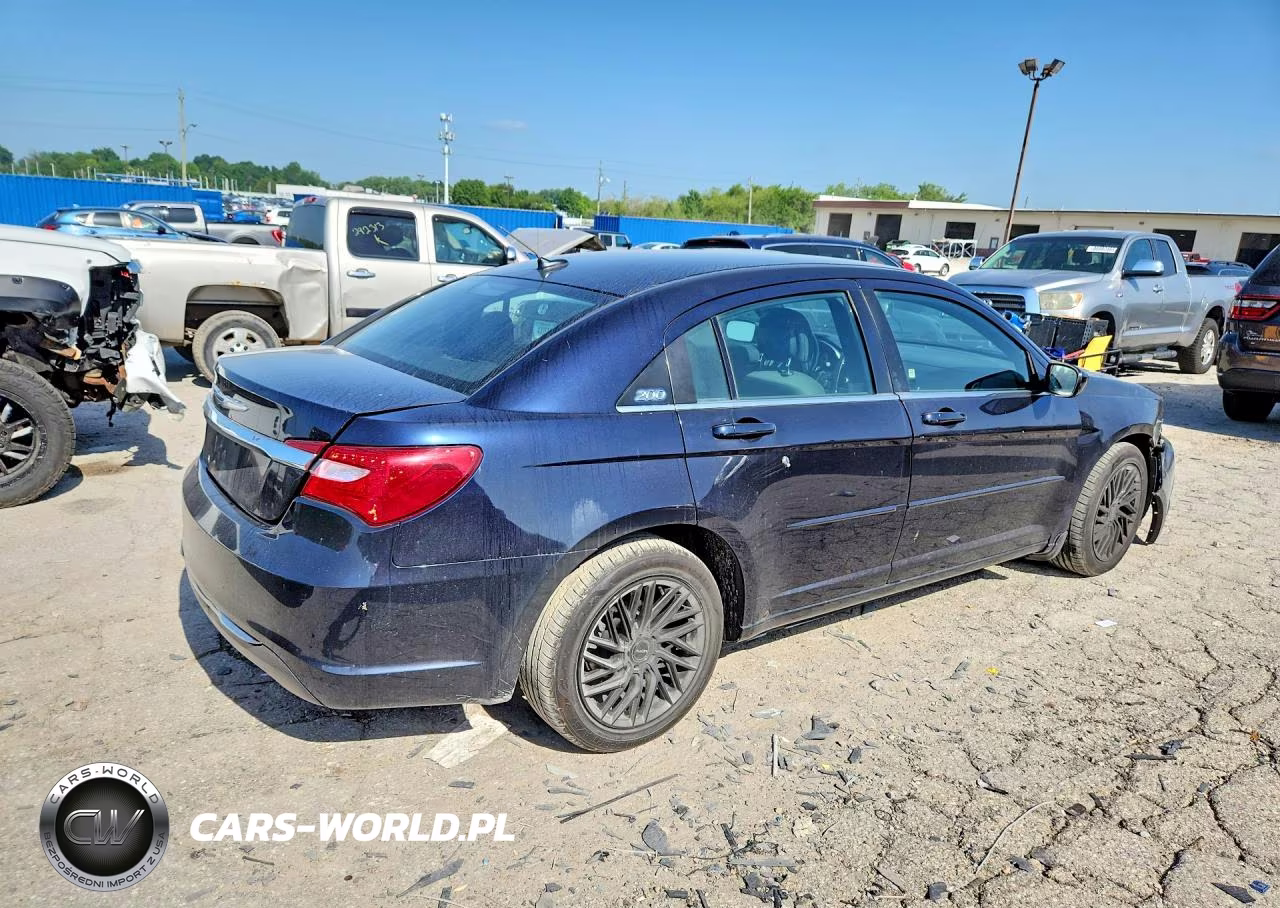 2011 Chrysler 200 Touring VIN:1C3BC1FGXBN552593 - 3