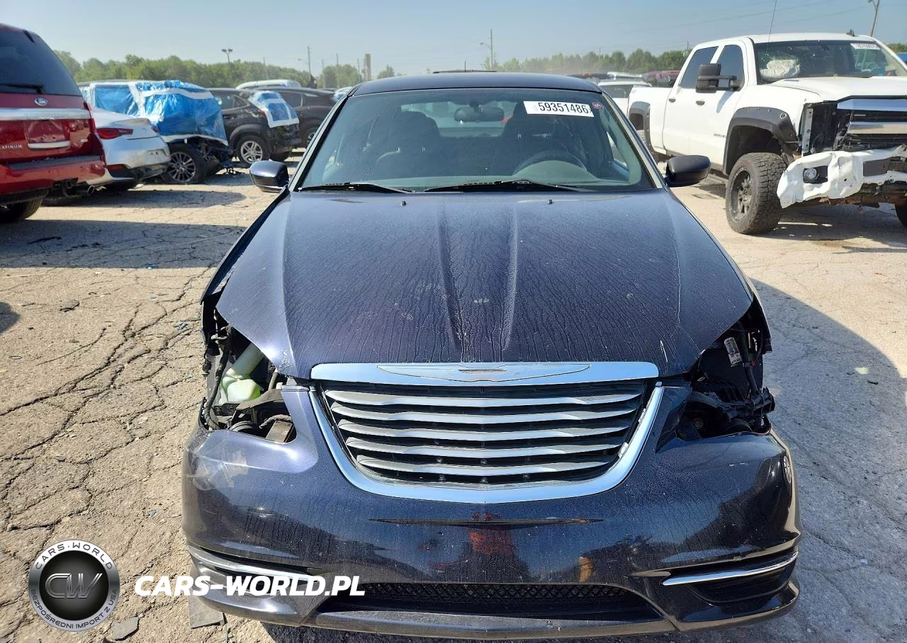 2011 Chrysler 200 Touring VIN:1C3BC1FGXBN552593 - 5
