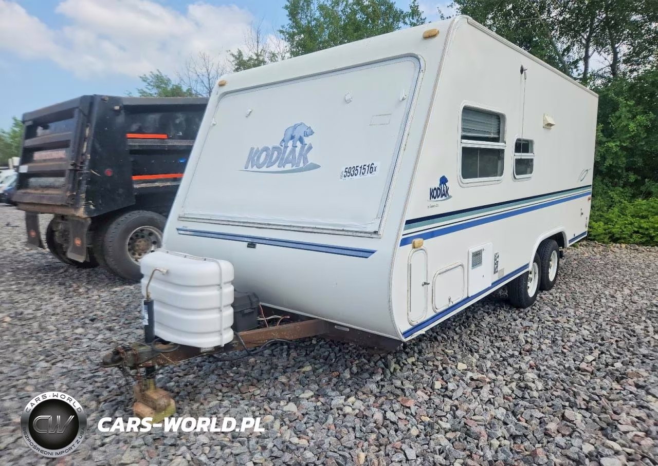 2000 Kodiak Camper VIN:4PXT12128Y1017024 - 3